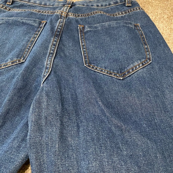 SHEIN wide leg, dark wash jeans. Size small. - Picture 7 of 9